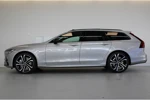 Volvo V90 B5 251PK Plus Dark | Panoramadak | Parkeerverwarming | 20'' LMV | Kinderzitjes