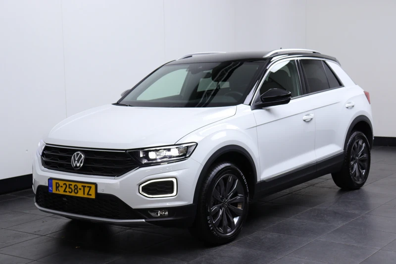 Volkswagen T-Roc 1.5 TSI 150PK DSG-7 Style Business | NAVI BY APP | STOELVERW. | CAMERA | ADAPT. CRUISE