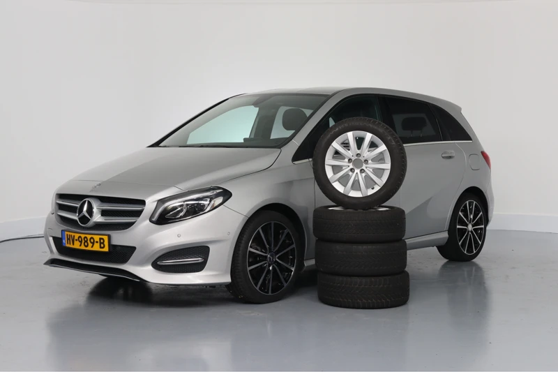 Mercedes-Benz B-Klasse 180 Ambition | AMG-Style | Trekhaak | Navigatie | Climate Control | Cruise control | Sportstoelen | Winterset