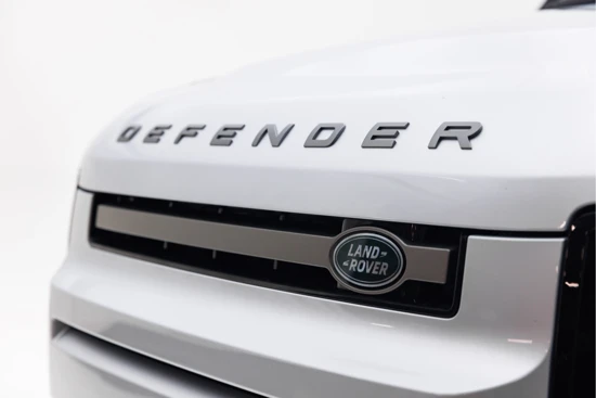 Land Rover Defender 3.0 D250 90 X-Dynamic S