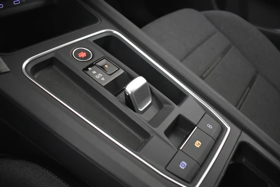 SEAT Leon 1.4 TSI 204PK eHybrid PHEV Xcellence | Adaptief cruise control | Navigatie | Park assist | Stuur + Stoelverwarming | Camera acht