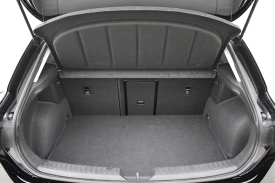 SEAT Leon 1.4 TSI 204PK eHybrid PHEV Xcellence | Adaptief cruise control | Navigatie | Park assist | Stuur + Stoelverwarming | Camera acht