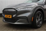 Ford Mustang Mach-E 98kWh 286pk RWD Automaat | LAGE BIJTELLING | DODEHOEKDETECTIE | 18" LICHTMETAAL | ACHTERUITRIJCAMERA | STOEL- & STUURVERW