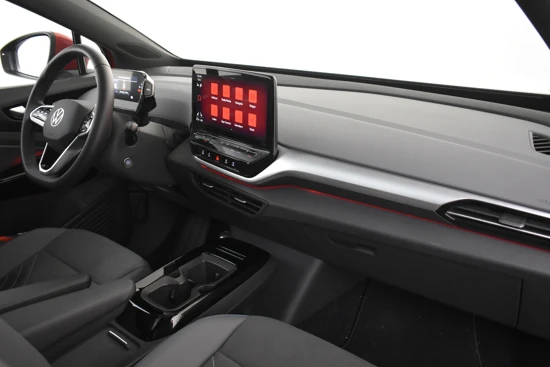 Volkswagen ID.5 Pro 77 kWh Pamorama , IQ led , 20 inch winter ( meerprijs)( afb) en 21 inch zomer Demo voertuig