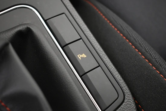SEAT Ibiza 1.0 TSI 110PK FR Business DSG/AUT | Adaptief cruise control | App connect | DAB radio | Led koplampen | Privacy glass | Stoelver