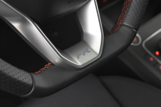 SEAT Ibiza 1.0 TSI 110PK FR Business DSG/AUT | Adaptief cruise control | App connect | DAB radio | Led koplampen | Privacy glass | Stoelver