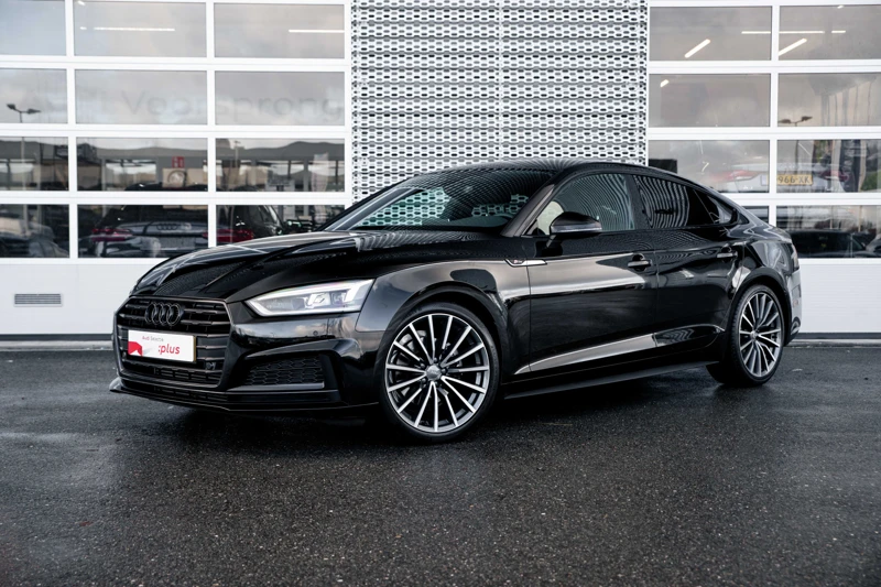 Audi A5 Sportback S line black edition 35 TFSI 150pk