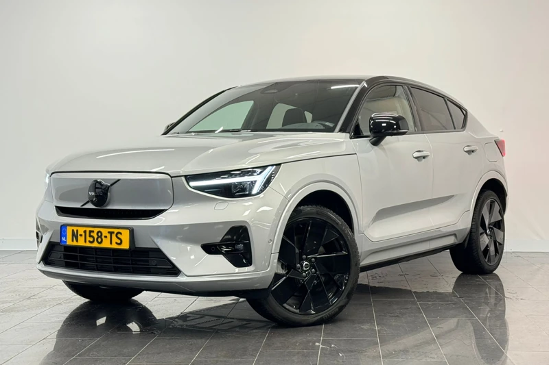 Volvo C40 Recharge Twin Intro Edition | 12% Bijtelling | 360o camera | BLIS | Harman & Kardon | 1 jaar onderhoud inbegrepen |