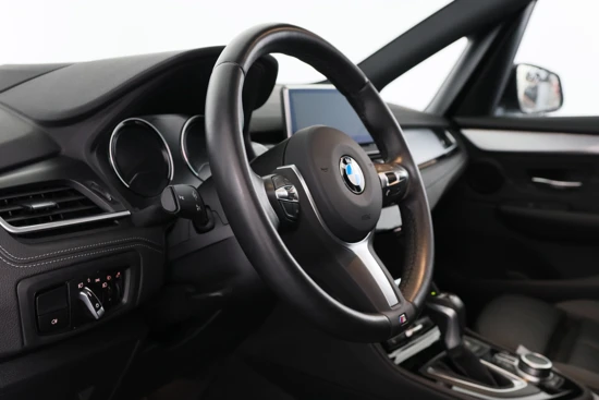 BMW 2 Serie Active Tourer 225xe iPerformance High Executive | M-Pakket | Open Dak | LED | Clima | Leder | Luxe Stoelen | Parkeerhulp V-A | H