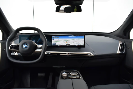 BMW iX xDrive40 High-Executive
