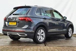 Volkswagen Tiguan 1.5 TSI 150PK Elegance Automaat | Trekhaak! | Adaptieve Cruise | Achteruitrijcamera | All-Season ban