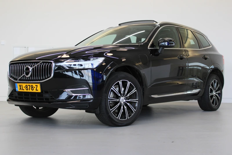 Volvo XC60 T8 390PK AWD Inscription | Panoramadak | Apple CP | Camera | Standkachel | Elektr klep