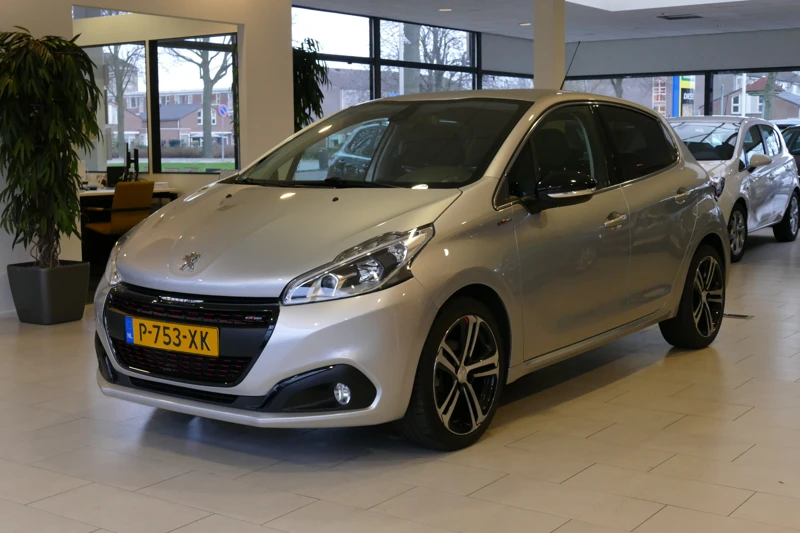 Peugeot 208 1.2 PURETECH 110PK 5-DRS GT-LINE