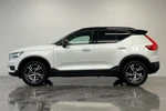 Volvo XC40 T3 R-Design | Park Assist Pack | Leder | Getint glas | Verwarmbare voorstoelen |