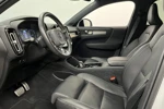 Volvo XC40 T3 R-Design | Park Assist Pack | Leder | Getint glas | Verwarmbare voorstoelen |