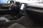 Volvo C40 232PK Plus | 20'' Velgen | Nubuck | Warmtepomp | Keyless | Pilot Assist | BLIS | Elektr Klep