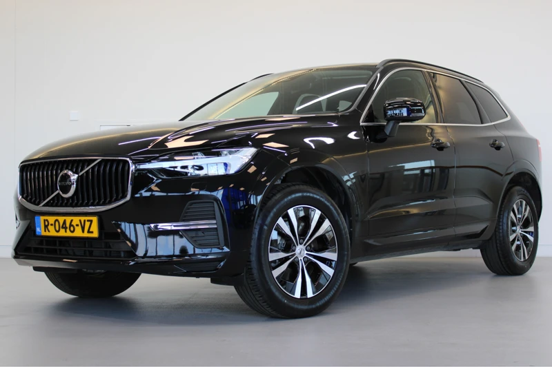 Volvo XC60 B5 250PK Momentum | Trekhaak actie! | Parkeerverwarming | Power Seats | Leer | Stoelverwarming