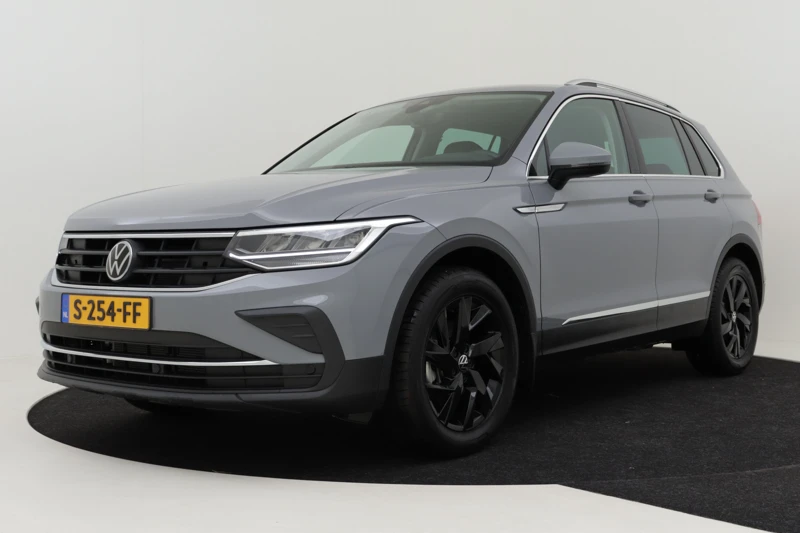 Volkswagen Tiguan 1.5 TSI 150PK Elegance DSG/AUT | Adaptief cruise control | Stuur + stoelverwarming | Navigatie | LED koplampen | Fabrieksgaranti