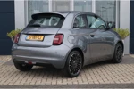 Fiat 500E La Prima 42 kWh Leder | Stoelverw | Keyless | LMV 17'' | Navi | Camera