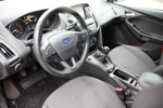 Ford Focus Wagon 1.0 TITANIUM | DEALER ONDERHOUDEN! | NAVI | CLIMA | VOORRUITVERWARMING | CRUISE | AUTO. INPARKEREN | PARK SENS V+A | LM. V