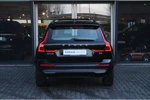 Volvo XC60 B5 Momentum Business | Standkachel | Panoramadak | Camera | Adaptive Cruise | Stoel + Stuurverwarming | Google | Leder | Handsfr