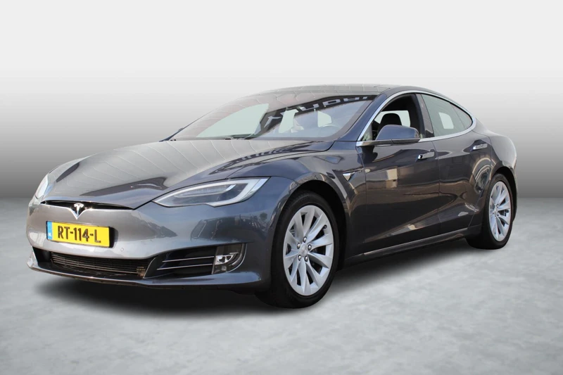 Tesla Model S 75 Base