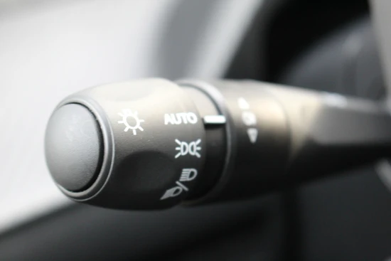 Peugeot 208 1.2 ACTIVE |NAV | AppleCarPlay | Airco | Cruise Control | Lane Assist | DAB+ | LMV | DEMO! |
