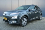 Hyundai KONA Electric 64 kWh 204pk Premium Automaat | Led | Leder | Climate | Camera | Keyless | Navigatie | Winterpakket | 17" Lichmetaal | Head-up D