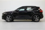 Volvo XC40 T5 262PK R-Design | Panoramadak | Standkachel | Camera | Keyless Entry | Navigatie