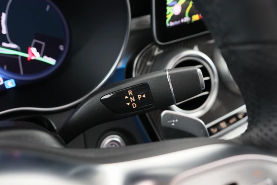 Mercedes-Benz GLC 200 Premium Plus | AMG-Line | Carbon | Memory Zetels | Burmester | Open Dak | Ambient Light | 360 Camera