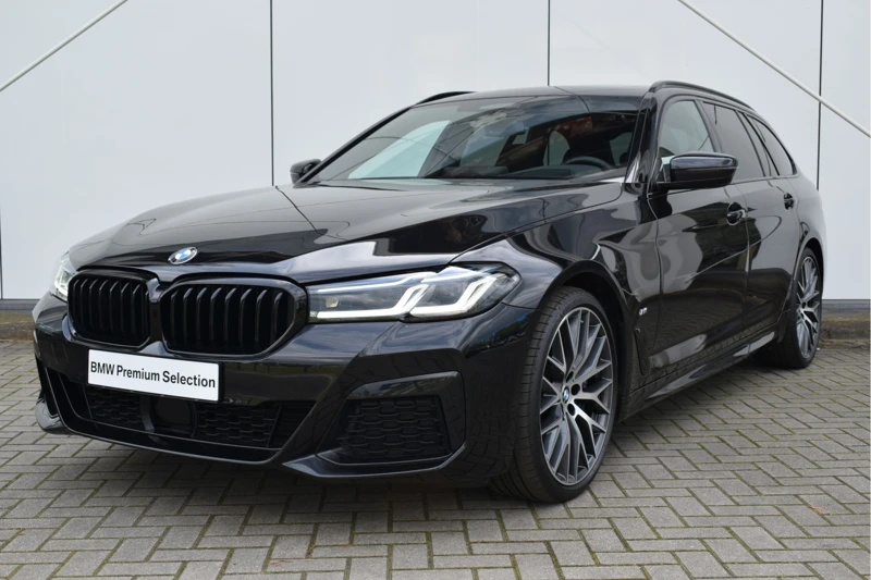 BMW 5 Serie 540i xDrive Touring M-Sport High Executive