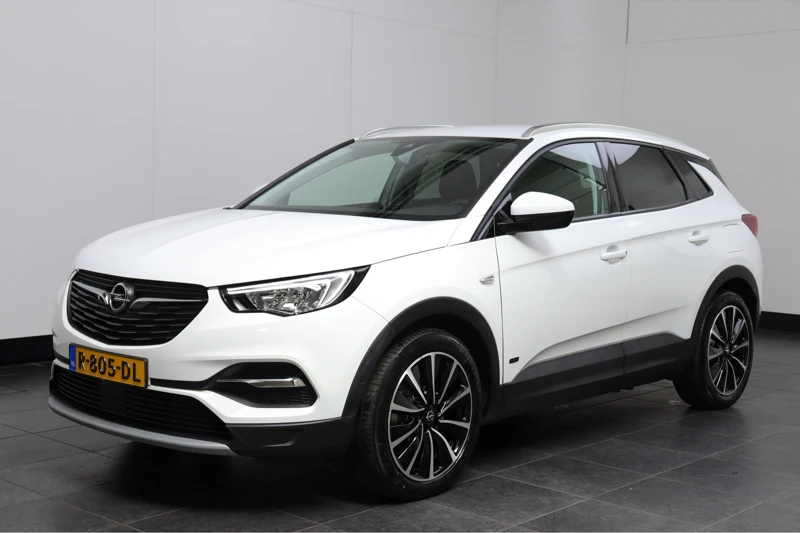 Opel Grandland X 1.6 Turbo Hybrid4 Business Elegance 300PK 4x4 /NAVI/19 Inch/KEYLESS/AGR STOEL