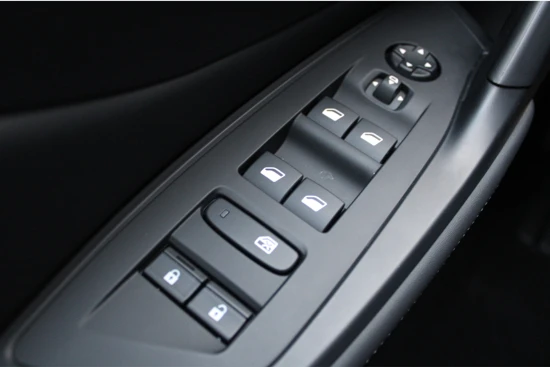 Peugeot 308 SW 1.6 Hybrid 180pk Allure Automaat | Led | Leder | Climate | Keyless | Navigatie | 17" Lichtmetaal | 360 Camera | Stoelverwarmi