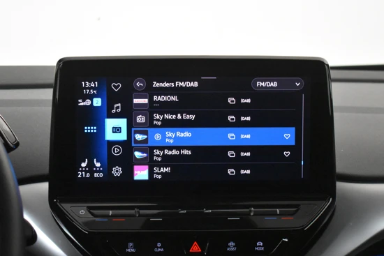 Volkswagen ID.4 First 77 kWh 204pk | Incl. BTW | Adaptief cruise control | Navigatie | App connect | Parkeersensoren v+a | LED koplampen | Camer