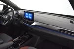 Volkswagen ID.4 First 77 kWh 204pk | 8% Bijtelling | Navigatie | App connect | Parkeersensoren v+a | LED koplampen | Camera achter | DAB radio |