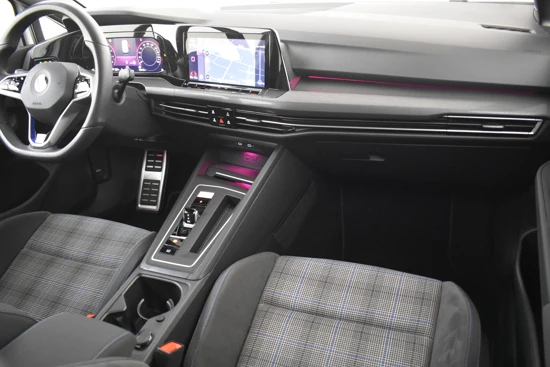 Volkswagen Golf 1.4 eHybrid GTE PHEV 245pk | Adaptief cruise control | Navigatie | App connect | LED koplampen | Privacy glass | Keyless | Park