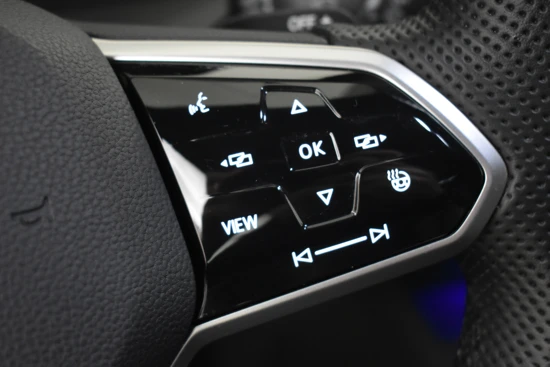 Volkswagen Golf 1.4 eHybrid 245pk GTE PHEV | Adaptief cruise control | Navigatie | App connect | Parkeersensoren v+a | Stuur + Stoelverwarming |