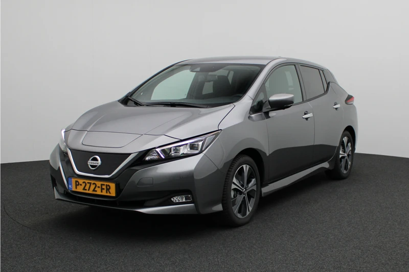 Nissan Leaf N-Connecta 40 kWh | Warmtepomp | LED | 360 CAM | Apple Car Play | Stoelverwarming | Driver Assist | DAB+ | | 17" LMV |