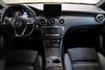 Mercedes-Benz A-Klasse 180 Business Solution AMG | Sportstoelen | LED | Camera | Keyless | Navi | PDC V+A | Stoelverwarming