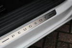 Peugeot e-2008 SUV EV GT 50 kWh