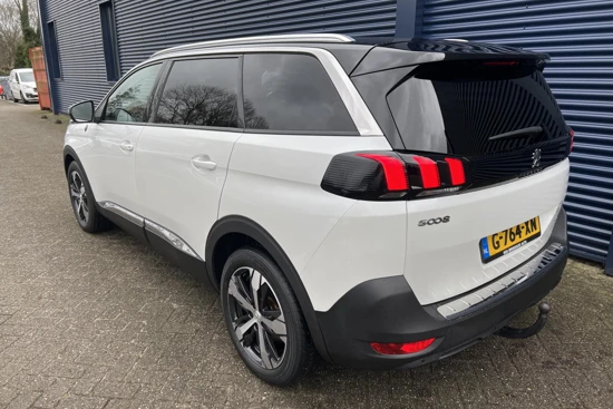 Peugeot 5008 1.2 PureTech 130pk Automaat Crossway