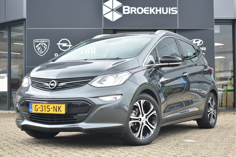 Opel Ampera-E EV Business Executive incl. BTW 64kWh | Nieuwe Accu! | Leder | Navigatie by App | Achteruitrijcamera | 17"LMV Bi-Color | All Sea