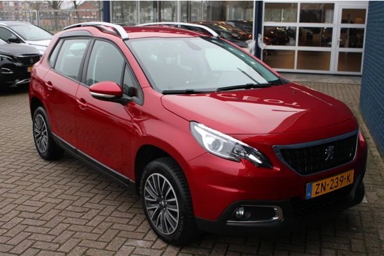 Peugeot 2008 SUV 1.2 PureTech 130pk Blue Lion