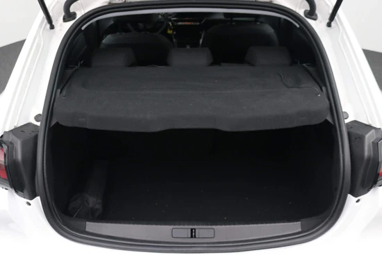 Peugeot 208 1.2 100Pk Active | Automaat | Navigatie | Carplay | Bluetooth | 16'' Lichtmetaal | Parkeersensoren | Cruise |