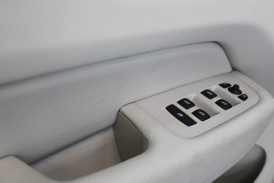 Volvo XC60 B4 200PK Inscription | Trekhaak actie! | Camera | Apple Carpl | Leder | Draadloos telefoon laden | Memory stoel