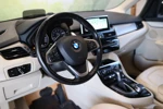 BMW 2 Serie Active Tourer 218i High Executive | LED | Memory Zetels | Trekhaak | Leder | HUD | Dealer OH | Navi-Prof | PDC V+A | Clima