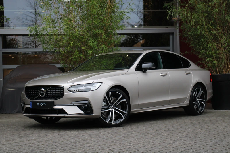 Volvo S90 B5 Plus Dark | Luchtvering | Schuifdak | Harman/Kardon | Camera | Momory Seats | 20" velgen