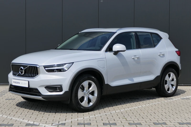 Volvo XC40 T4 Recharge Inscription | Camera | Keyless | Elektrische Achterklep | DAB | CarPlay | Navigatie