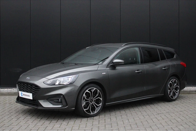 Ford Focus Wagon 1.0 EcoBoost ST Line | TREKHAAK | CAMERA | 18 INCH | DAB