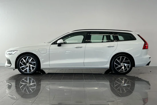 Volvo V60 T6 Recharge Momentum Business | Scandinavian Line | Trekhaak | Cruise adaptief | Parkeerverwarming | Verwarmde achterbank | Carp